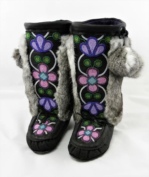 mukluks, leather mukluks, fur mukluks, beaded mukluks, handmade mukluks