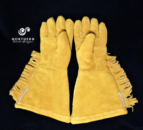gauntlets, gauntlet gloves, leather gloves, winter gloves, leather, fur, beading