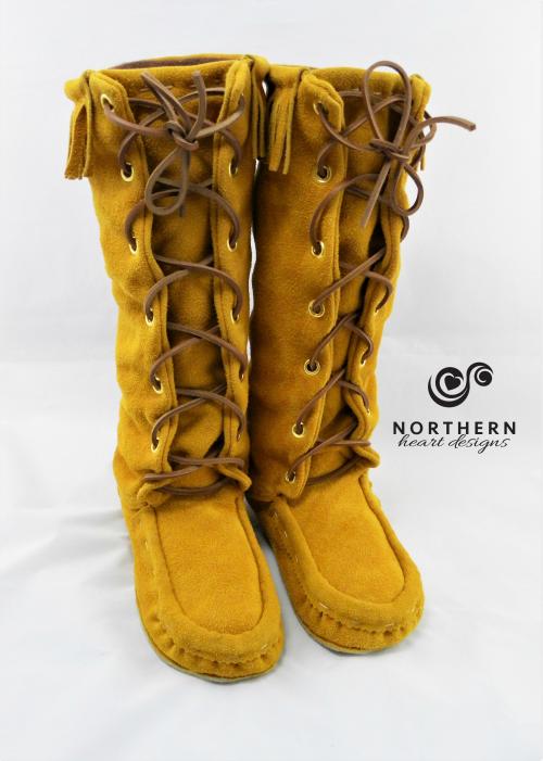 trapper mukluks, leather mukluks, laced mukluks, moose hide boots