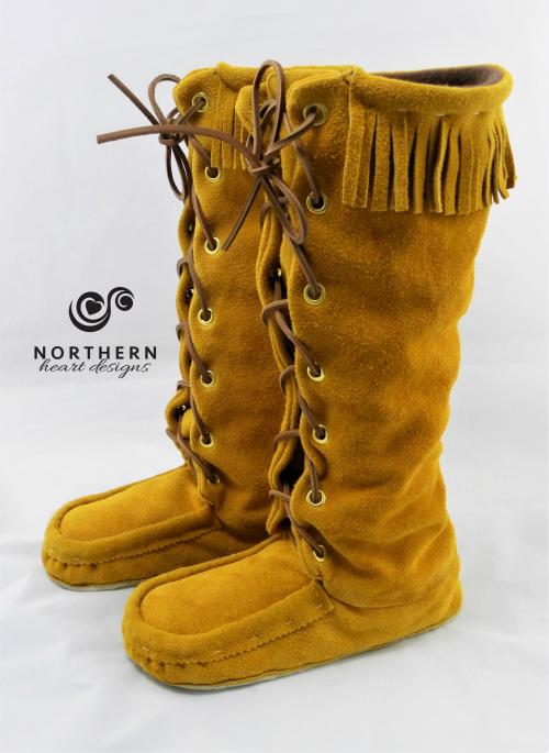 trapper mukluks, leather mukluks, laced mukluks, moose hide boots