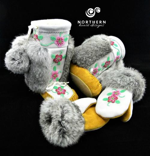 kids mukluks, leather, fur, beading, hadmade mukluks