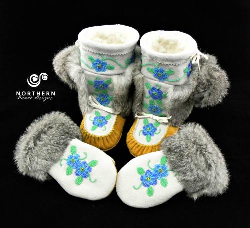 kids mukluks, leather, fur, beading, hadmade mukluks