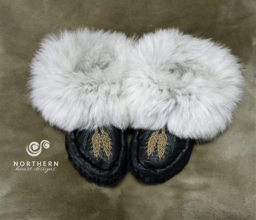 beaded moccasins, moccasin slippers, leather, fur, beading, handmade moccasins