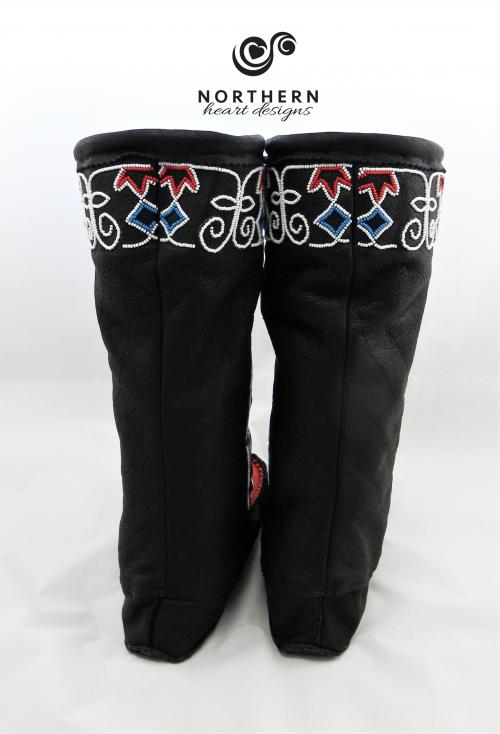 mukluks, laced mukluks, trapper mukluks, beaded mukluks, mi'kmaq beading