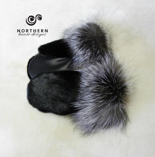 sealskin, seal fur, seal mitts, leather mitts, fur mitts