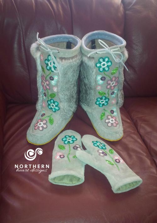 mukluks, beaded mukluks, mid-calf mukluks, leather, fur, beading, handmade