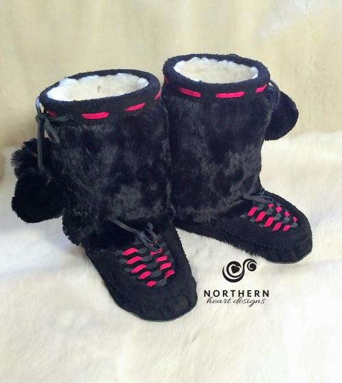 mukluks, beaded mukluks, mid-calf mukluks, leather, fur, beading, handmade