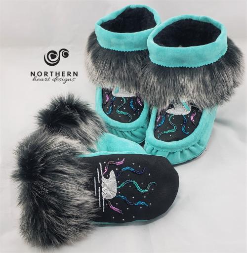 Shorty Mukluks with Beading and Fur