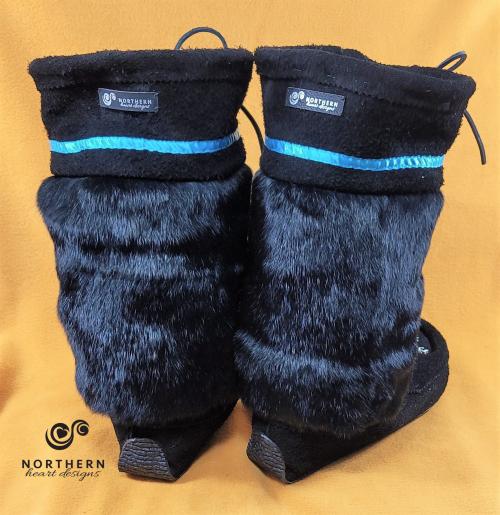 Lace-Front Style mukluks, Men's 8-9/Ladies 9.5-10.5