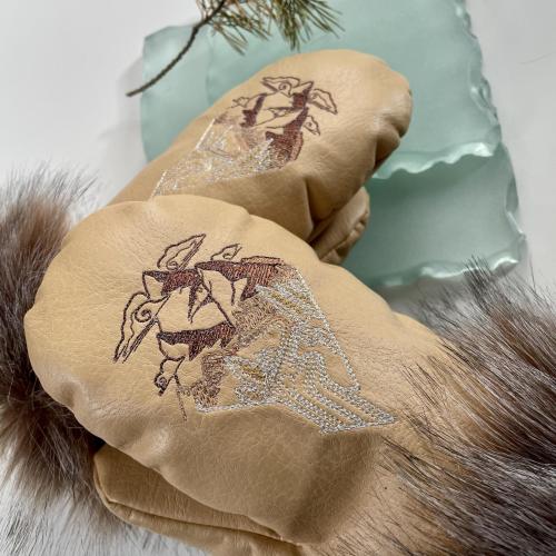 Tan vegan Mountain Scene embroidered mitts - medium