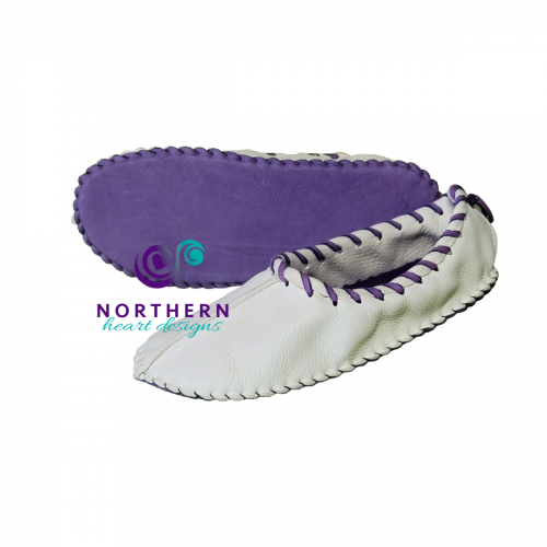 White and Purple Deerskin Ballet-Style Flats, Ladies size 6