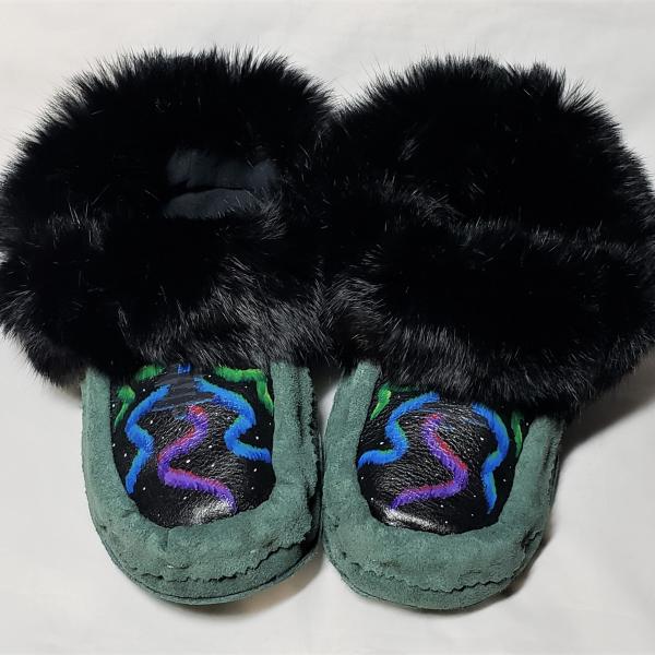 Handmade moccasin slippers, Northern Lights painted designs, Ladies 7-8.