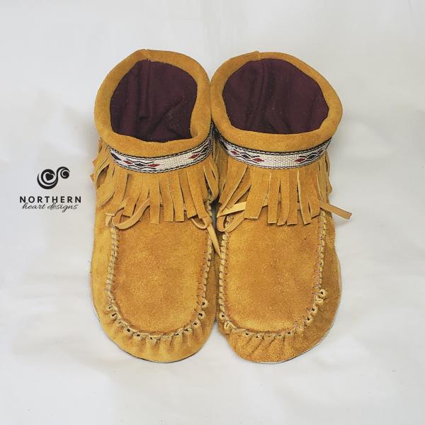 moccasins, fringed moccasins, outdoor moccasins