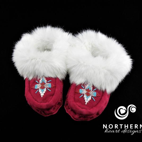 moccasins, beading, leather, suede, fur, slippers