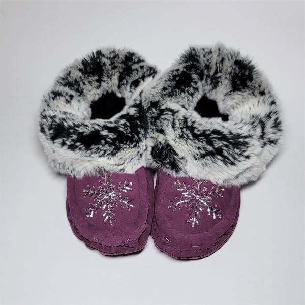 Level 1 beaded moccasins - Ladies 8.5W-9.5W