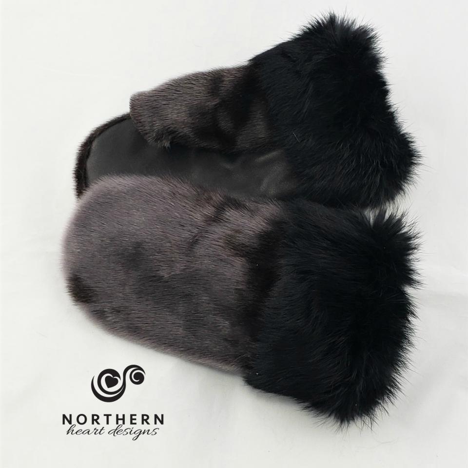 seal mitts with beaver fur cuff