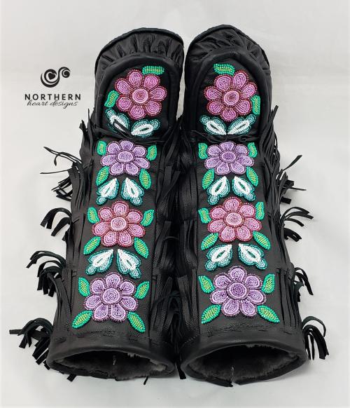mukluks, beaded mukluks, fringed mukluks, leather fringe boots